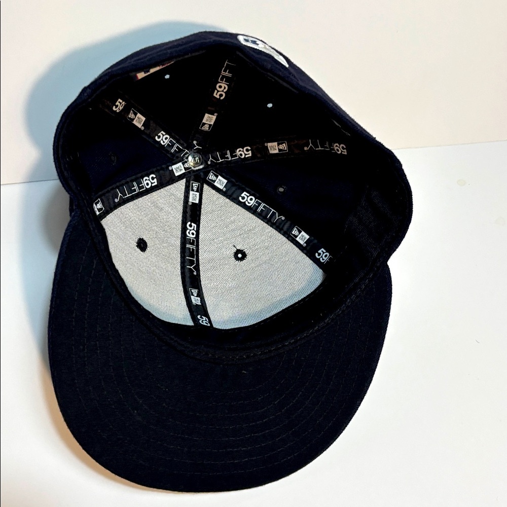 NEW ERA NEW YORK YANKEE FITTED HAT SIZE 6 7/8 - Picture 6 of 7